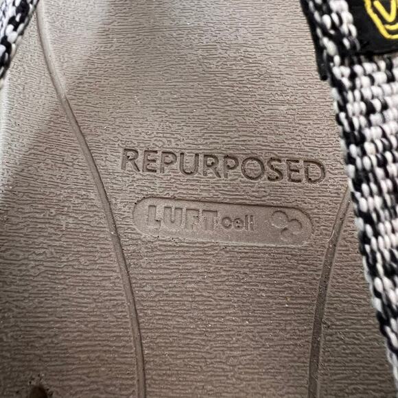 Keen Shoes Womens Size 9 Harvest Lightweight Flip Flop Sandals Outdoor - Picture 8 of 15